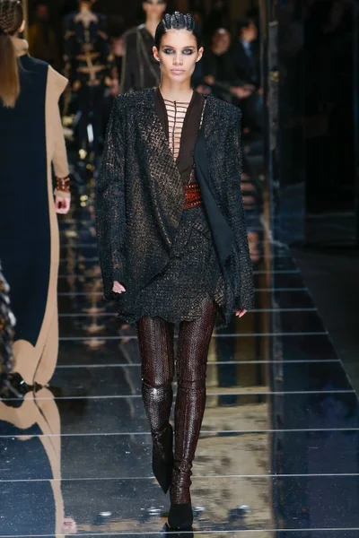 Look 50